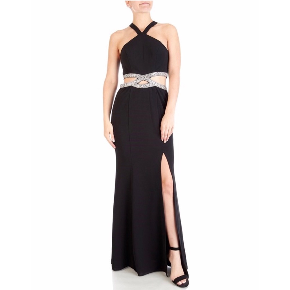 🆕Crystal Cut-Out Gown sz 1
